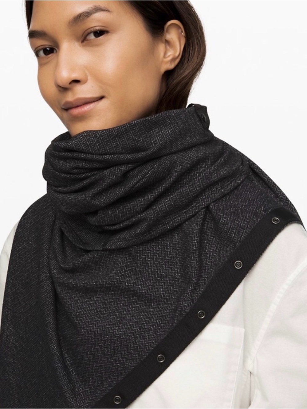 lululemon Vinyasa Scarf Geometric Scarf in Black